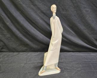 Lladro 4602, "Doctor Medico"
