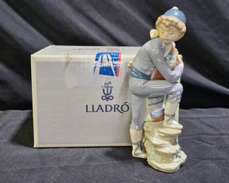 Lladro #5395 "Valencian Boy"
