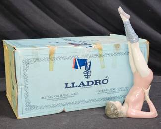 Lladró 5334 Push-Up Gymnast Retired! Mint
 Online Only Auction