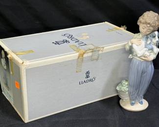 Lladró 7609 retired glazed figurine "My Buddy"

