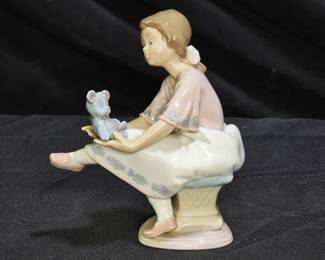 Retired Lladro Best Friend figurine #7620
