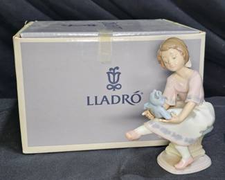 Retired Lladro Best Friend figurine #7620
