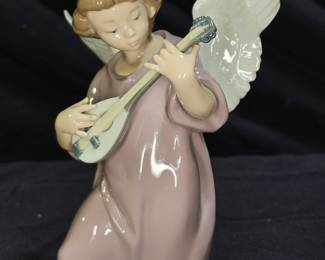 Lladró 5491 Heavenly Strings Angel with Mandolin
