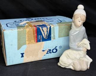 Lladró "Shepherd with Lamb" #4676
