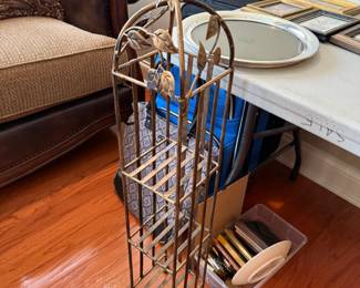 #28	Metal Narrow 3 shelf Display Cabinet - 37" Tall	 $20.00 			