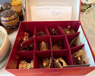 #23	danbury Mint Metal Christmas ornaments	 $30.00 			