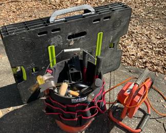 Portable Work Bench, Tool Bucket w  Hand Tools  Work Light