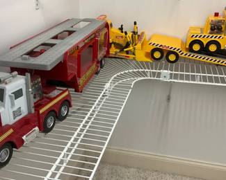 Large Tonka Truck Motorized Transporter, Hauler  Tow Truck