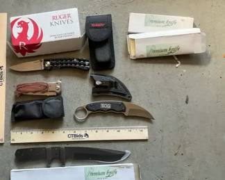 Knife Lot  Ruger Folding Knife, SOG Fixed Blade, Throwing Knives  Sheaths