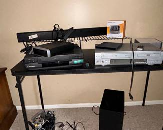 Electronics including sound bar 