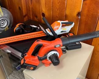 Electric Stihl Trimmer/ Electric Blower