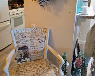 Shabby chic arm chair