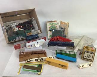 Model Train Parts & Pieces
