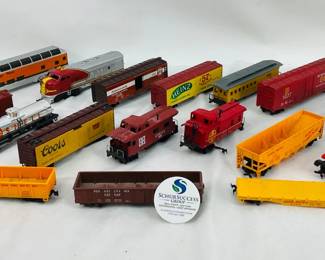 HO Scale Model Train Cars