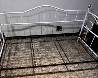 Day Bed with Frame Twin XL Mattress Needed 