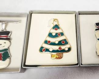 Vintage Wallace Silversmith Holiday Pendants Brooch