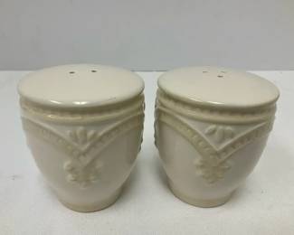 Pioneer Woman Farm House Lace Salt Pepper Shakers