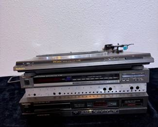 Vintage Technics Turntable, CD Player and Tuner 