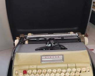 Singer Electric typewriter