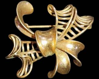 Beautiful art deco gold filled coach side