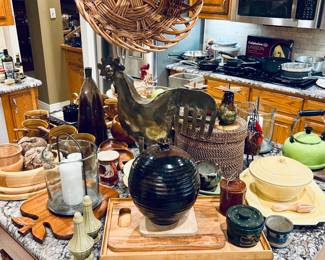 Large Selection of Kitchen Utensils/Cookware and Appliances.