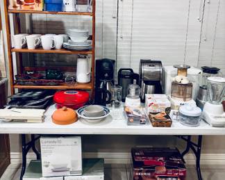 Large Selection of Kitchen Utensils/Cookware and Appliances.