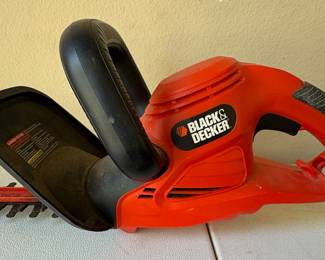 Black & Decker 20-inch Electric Hedge Trimmer