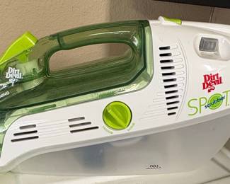 Dirt Devil SE2800 Spot Scrubber Handheld Carpet Cleaner