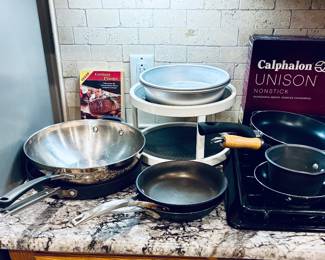 Large Selection of Kitchen Utensils/Cookware and Appliances.