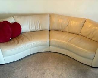JB114VCurved OffWhite Leather Sofa