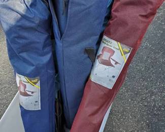 JB277Lawn Chairs And Ice Packs