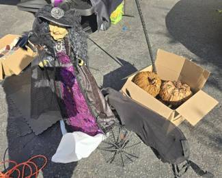 JB289Halloween mystery lot