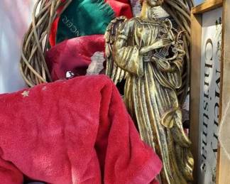 JB213Christmas Mystery Lot 