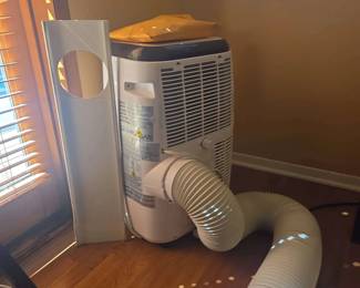 JB119Black And Decker Portable Air Conditioner