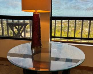 JB113Round Glass And Wood, Coffee Table And Red Crackle Glass Lamp
