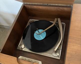 Vintage Drexel Declaration Motorola Stereo Console