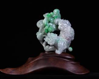 Lot JD805 Jadeite Jade Foo Lion Carving