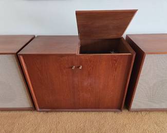 1959-1960 custom stereo cabinet with The Fisher model 500-C in working condition; Pioneer direct drive turntable; Bozak speakers 
