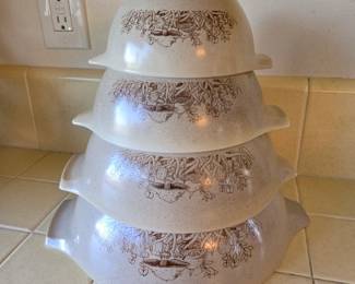 Pyrex "Forest Fancies" mixing bowl set