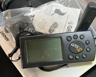 Garmin GPS V