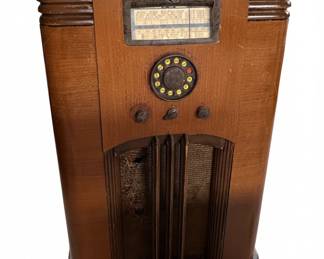 Art Deco Zenith 10S464 Console Radio