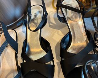 Ladies high heels, size 8