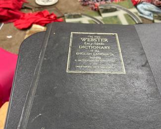 Dictionary of synonyms and antonyms, 1951