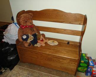 Toy or storage chest