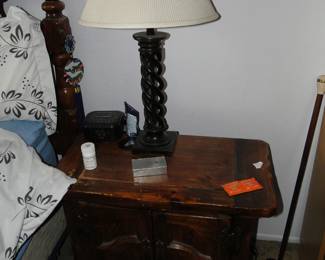 Nightstand/Lamp