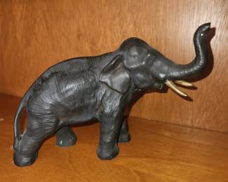 Bronze elephant