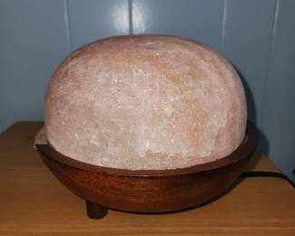 Large salt lamp