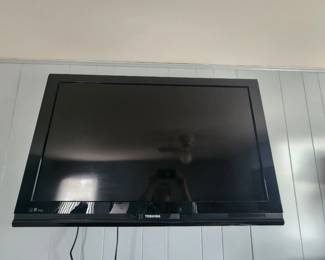 Toshiba flat-screen tv