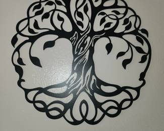 Metal tree wall decor