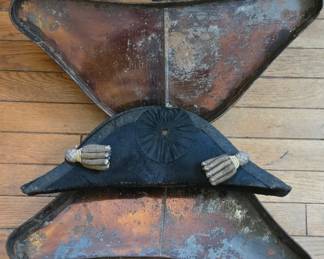 Napoleon ear hat in tin travel case